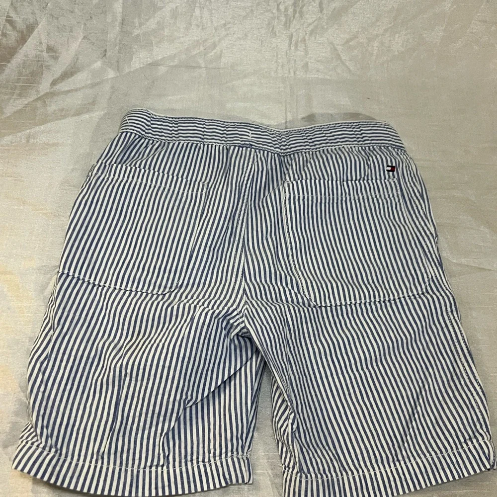 Tommy Hilfiger Boys Striped Chino Shorts Size 7 Blue White Summer Casual Preppy